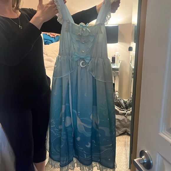 Krad Lanrete blue gown - Picture 1 of 5